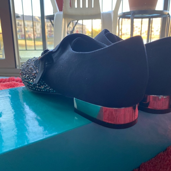 RaRa Avis Shoes - Picture 2 of 4